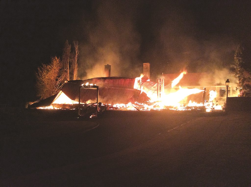 Fire destroys the historic Glenlyon homestead. Fire destroys the historic Glenlyon homestead.